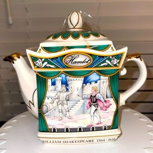 Vintage Hamlet ~ William‎ Shakespeare Teapot ~ Sadler English Bone China ~ #4443